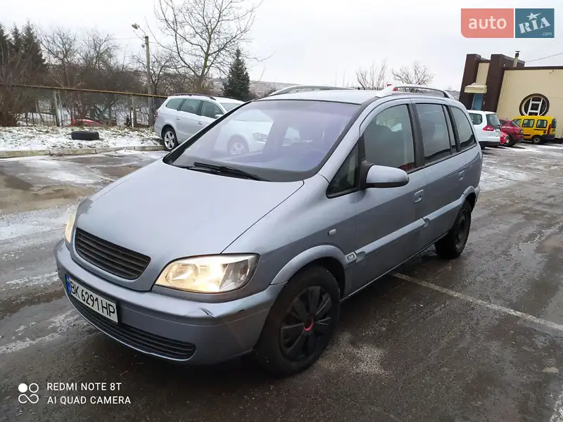 Opel Zafira, 2004