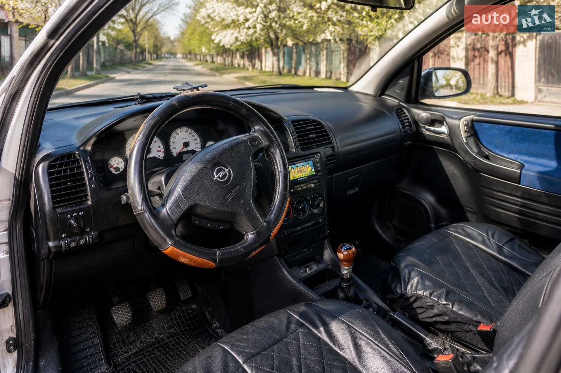 Opel Zafira 2000 — 1