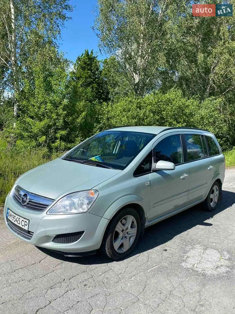 Opel Zafira 2009 — 1