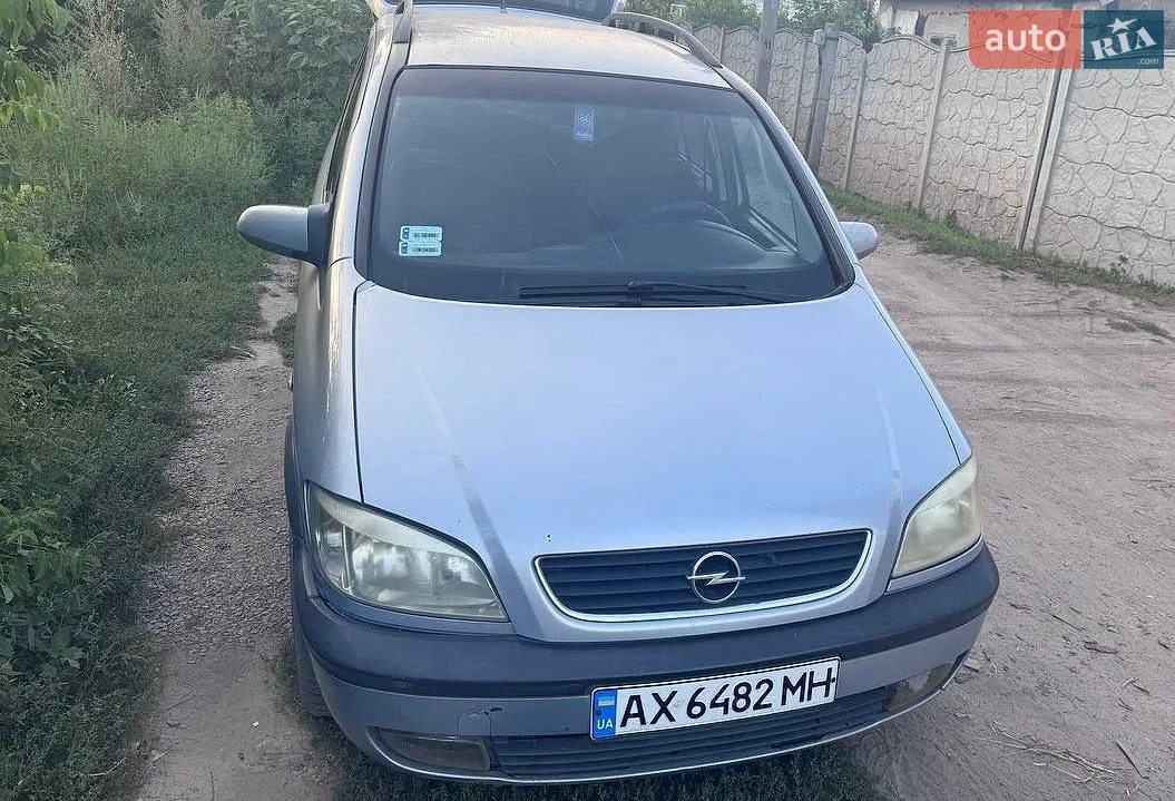 Opel Zafira, 1999