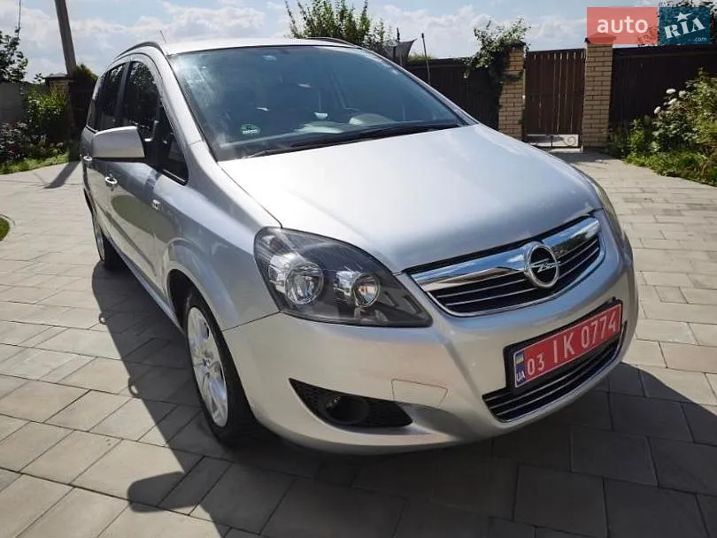 Opel Zafira, 2013