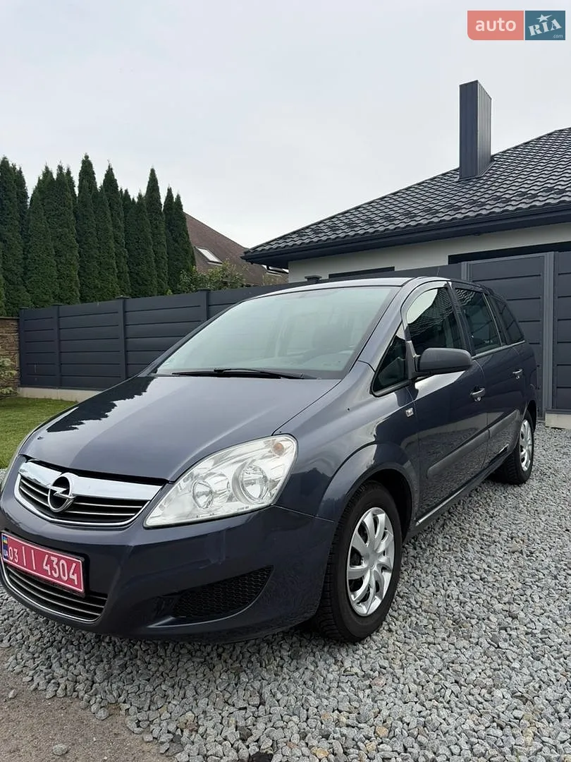 Opel Zafira, 2009