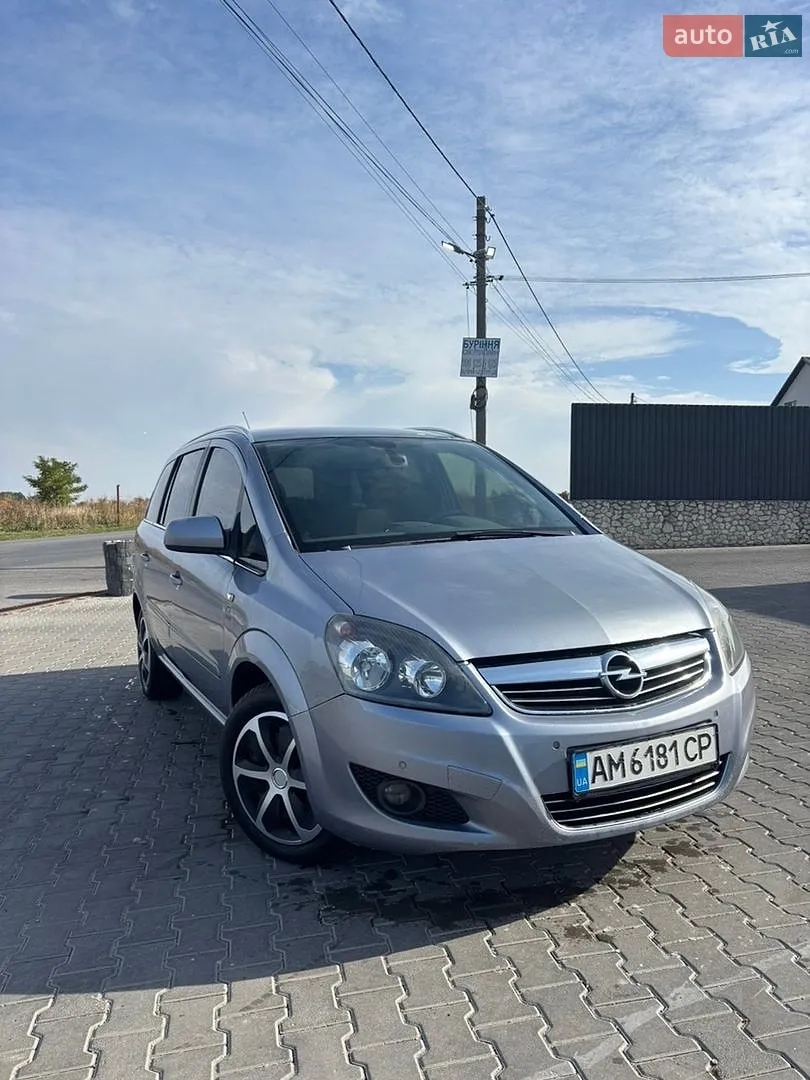 Opel Zafira, 2010
