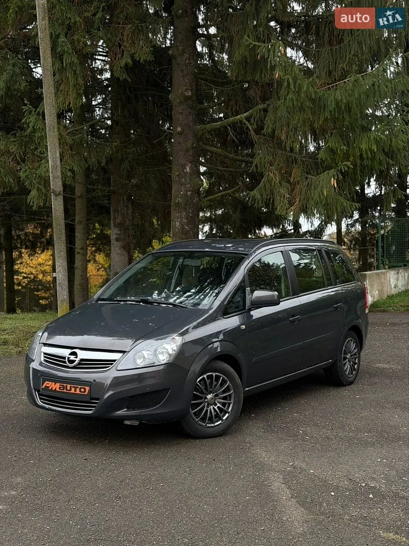 Opel Zafira, 2013