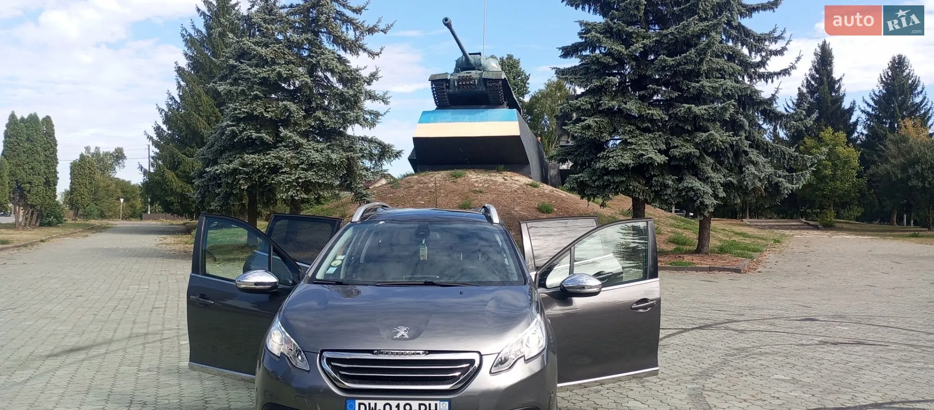 Peugeot 2008, 2015