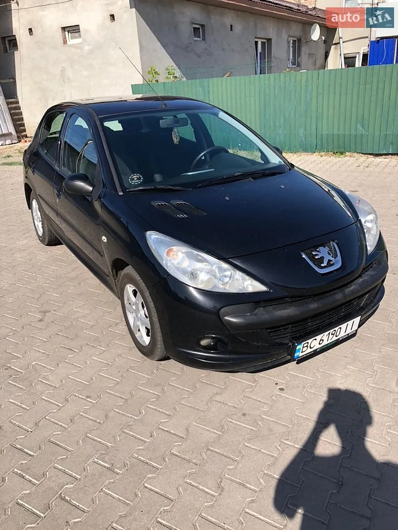 Peugeot 206 plus, 2011