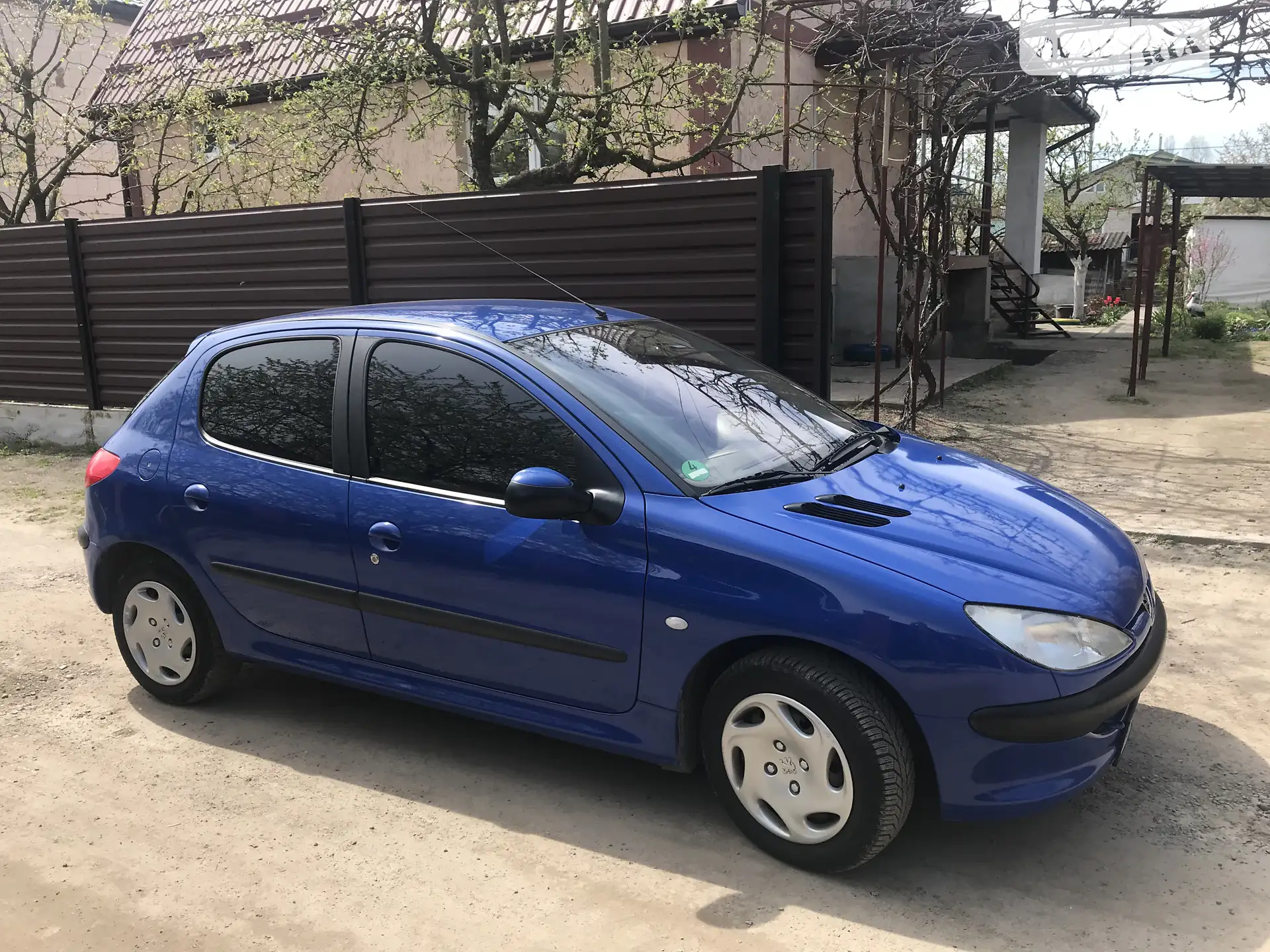 Peugeot 206, 2001