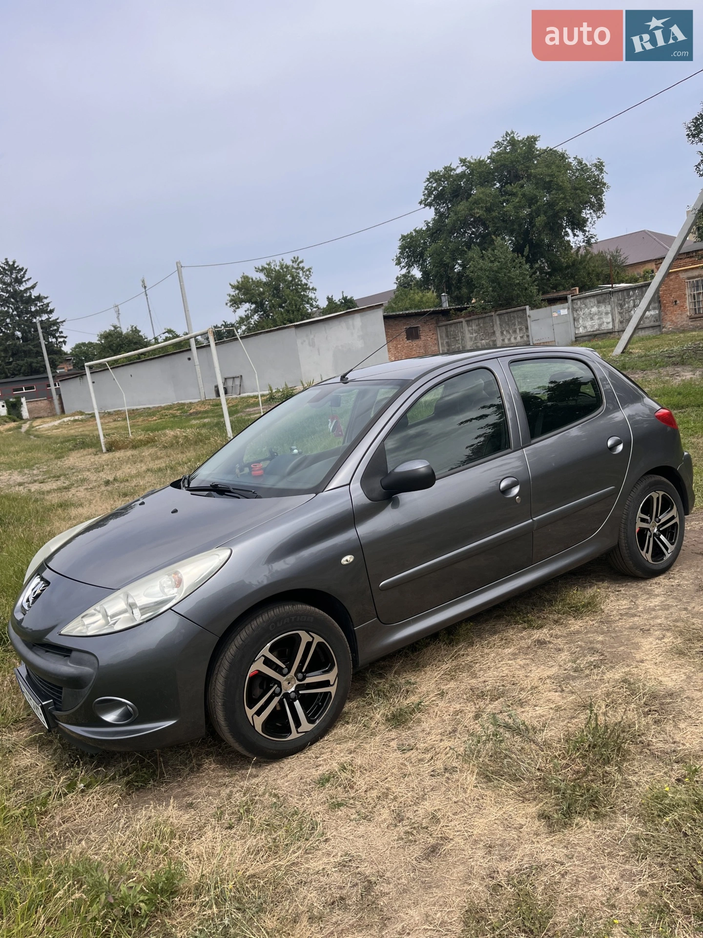 Peugeot 206 2011 — 1