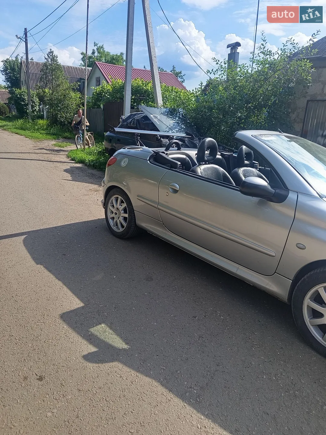 Peugeot 206, 2001