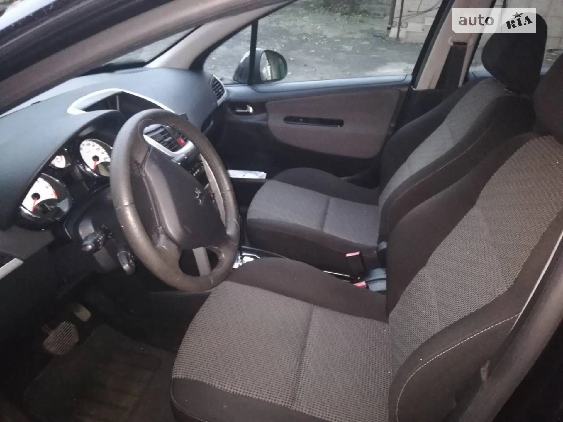 Peugeot 207, 2010