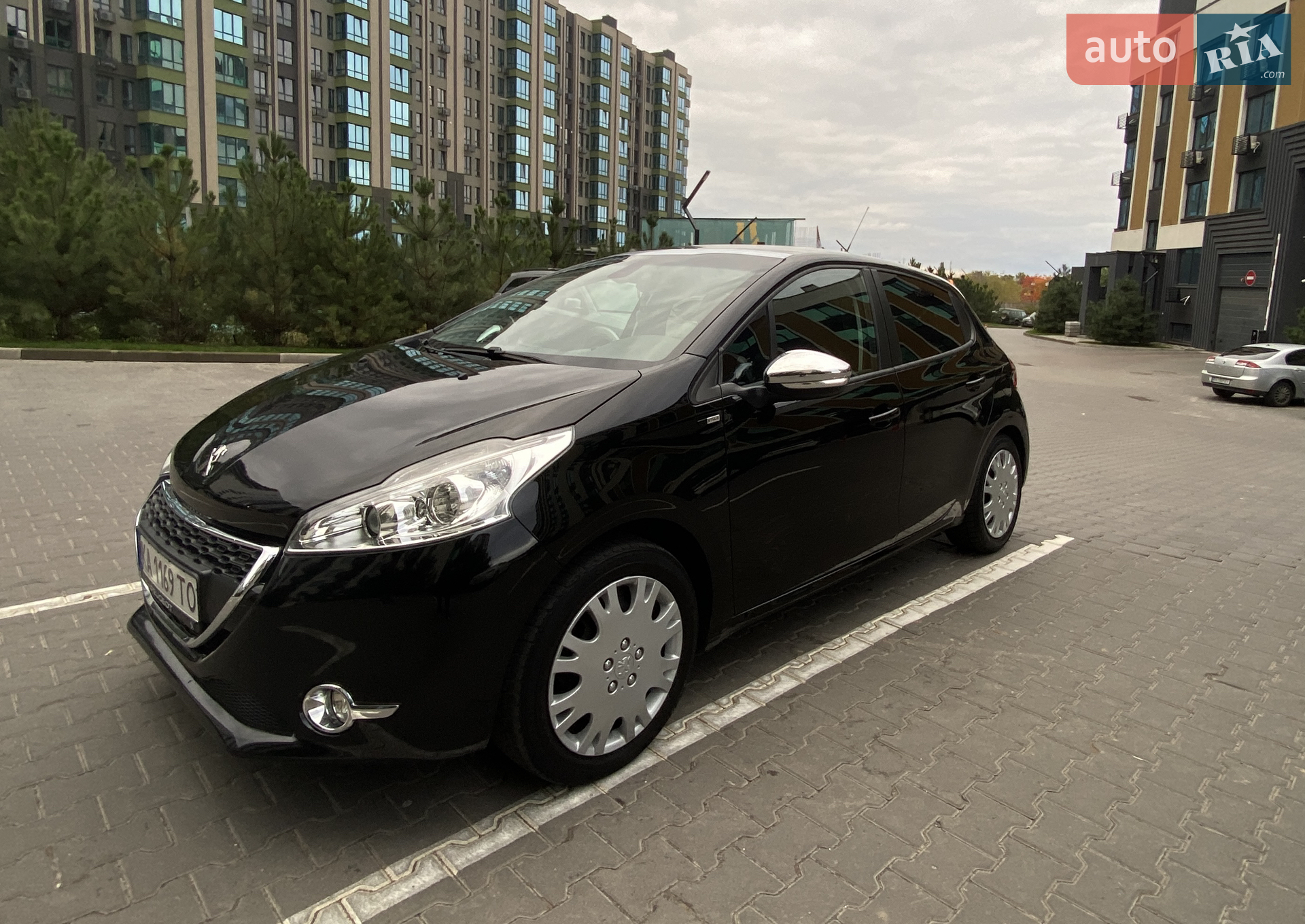 Peugeot 208, 2015