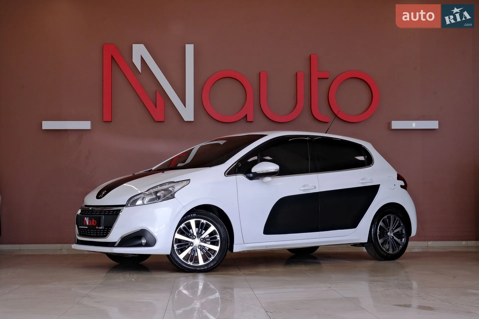 Peugeot 208 2016 — 1