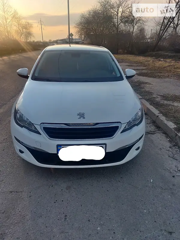 Peugeot 308, 2015