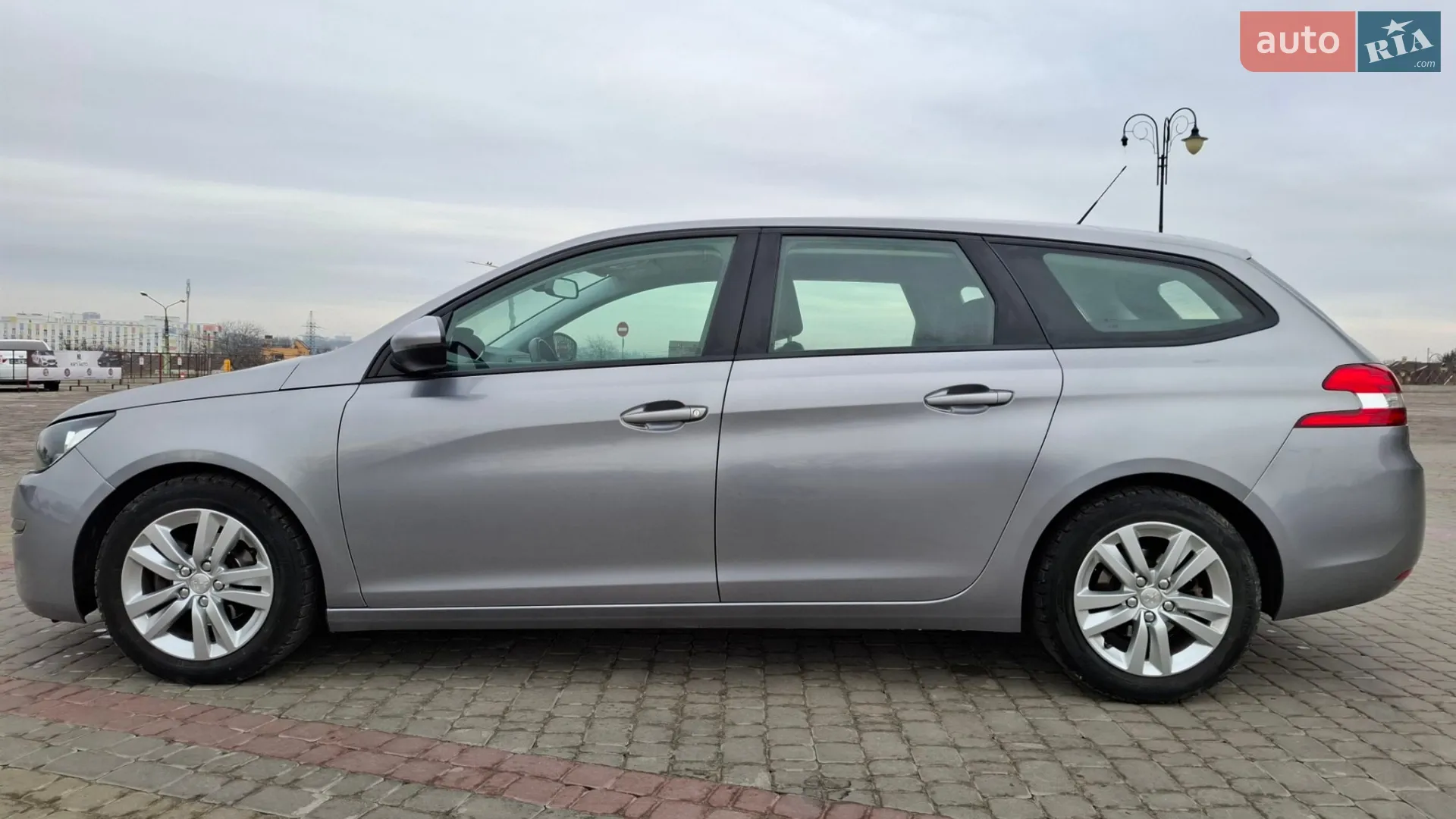 Peugeot 308, 2015