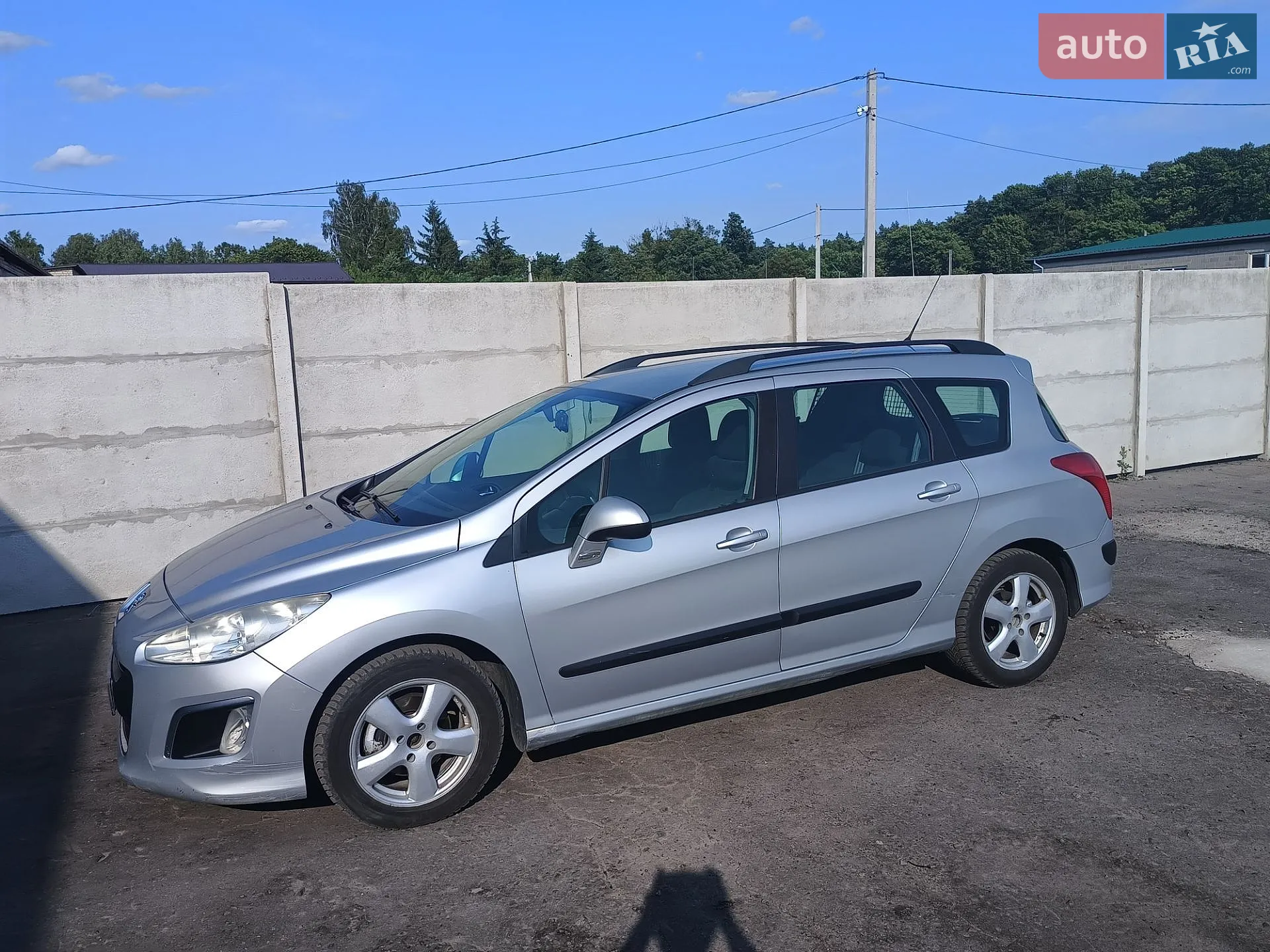 Peugeot 308, 2011