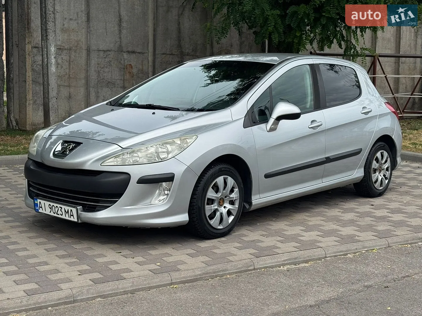 Peugeot 308, 2011