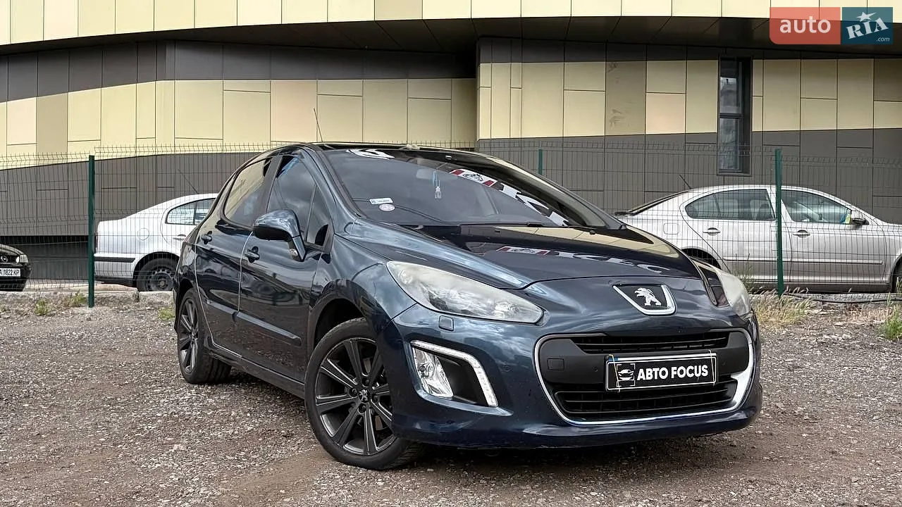 Peugeot 308, 2011