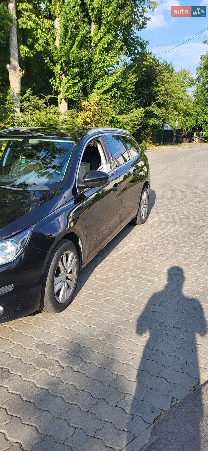 Peugeot 308, 2015