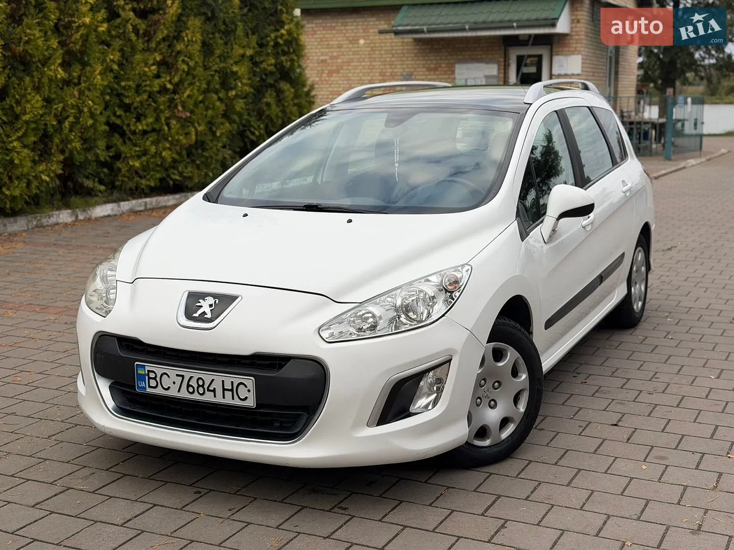 Peugeot 308, 2011