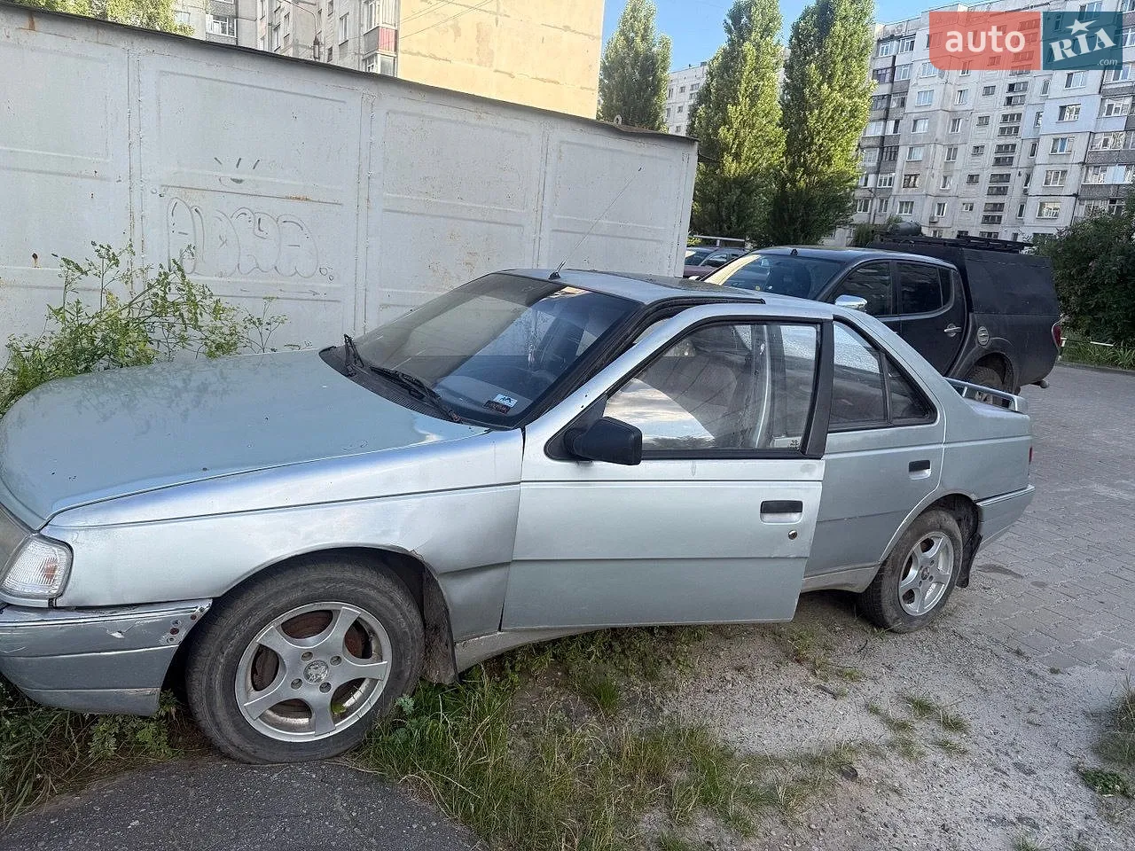 Peugeot 405, 1988