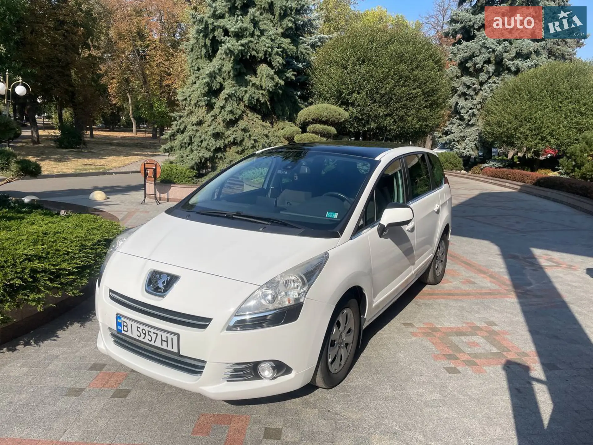 Peugeot 5008, 2012