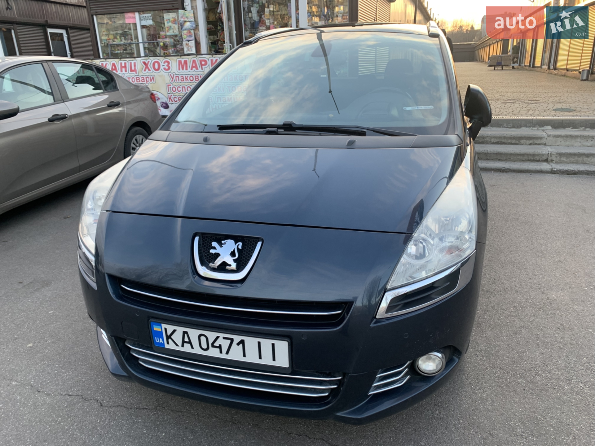 Peugeot 5008, 2012
