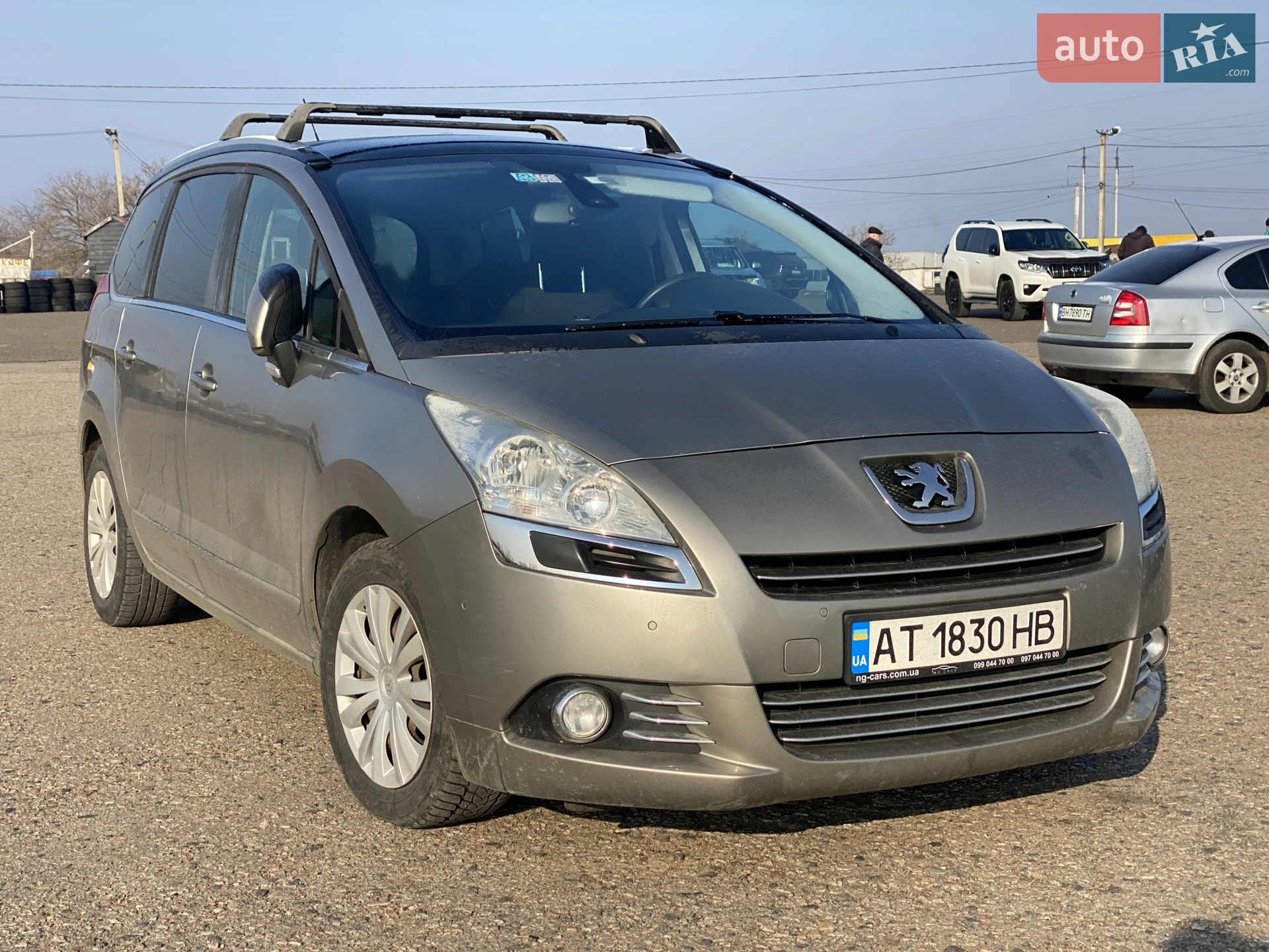Peugeot 5008, 2011