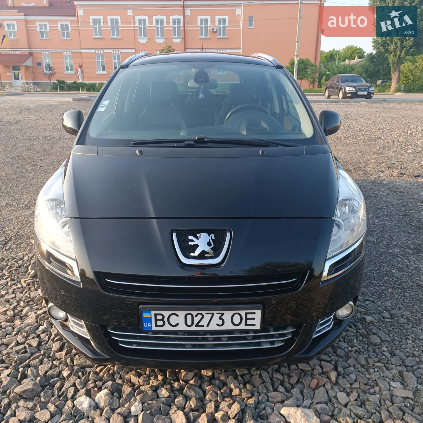Peugeot 5008 2011 — 1