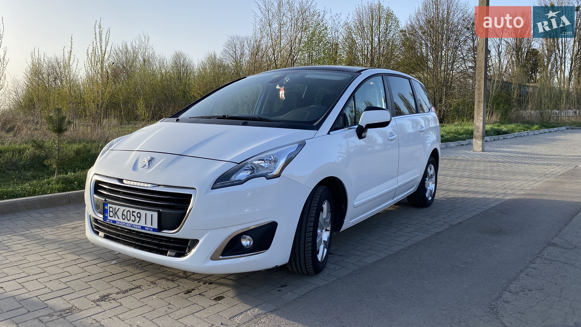 Peugeot 5008 2015 — 1
