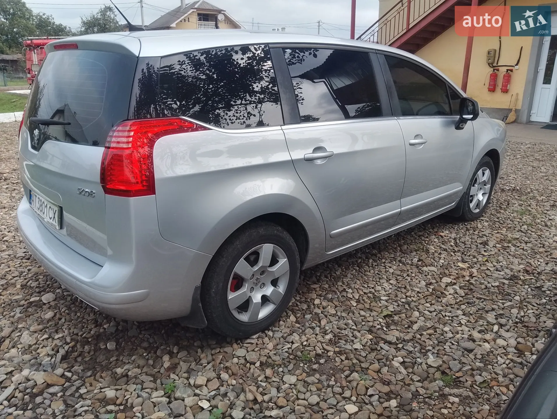 Peugeot 5008, 2011