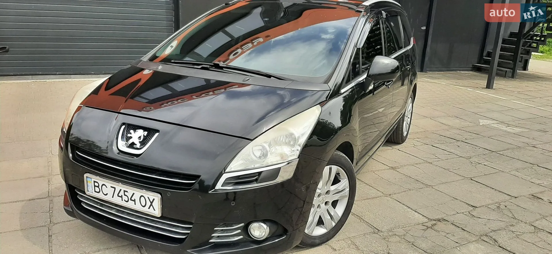 Peugeot 5008, 2011