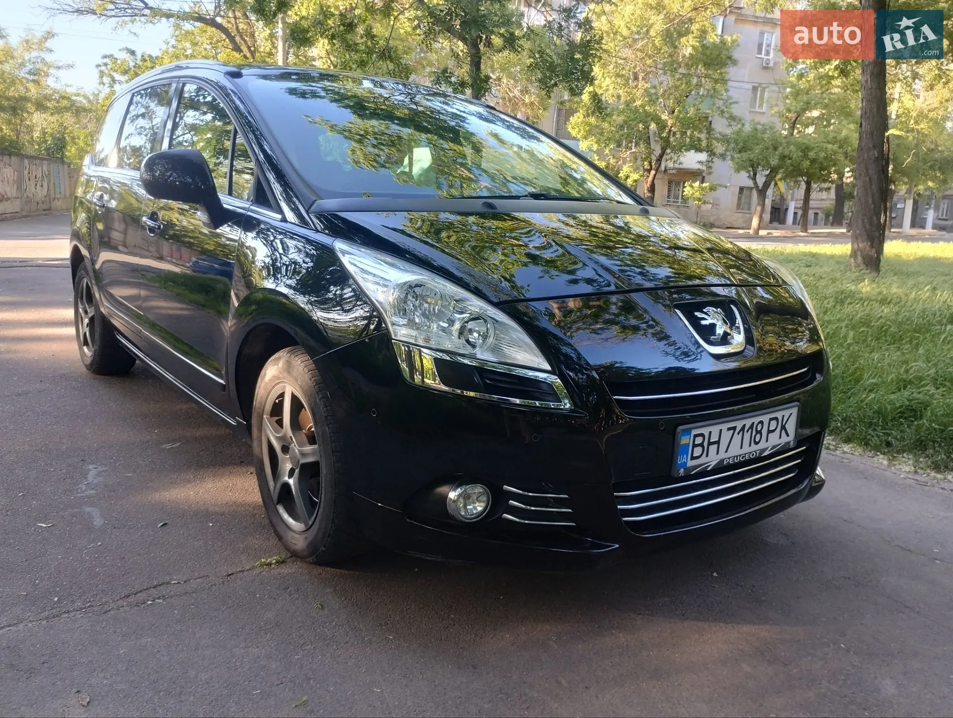 Peugeot 5008, 2010