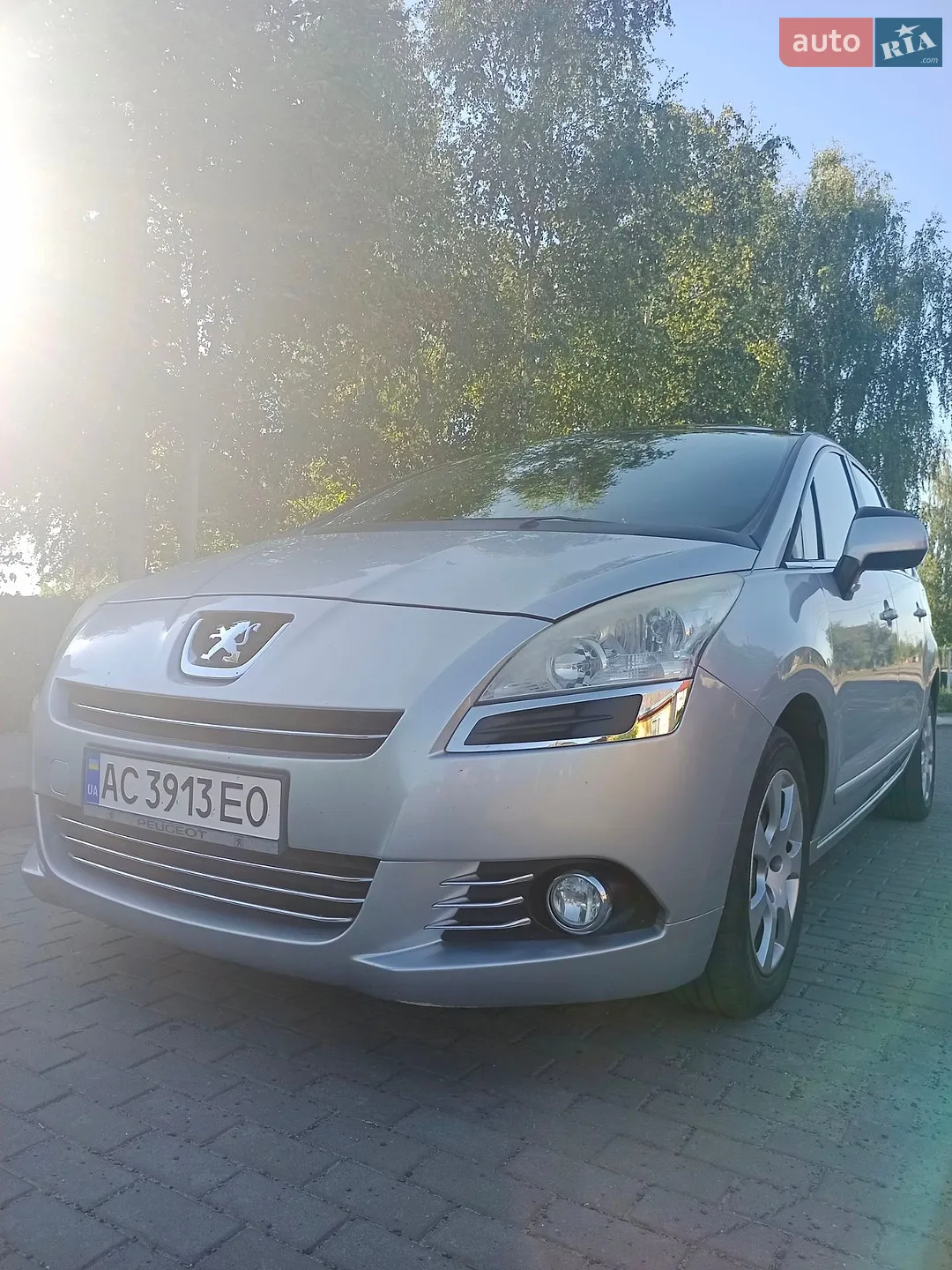 Peugeot 5008, 2011