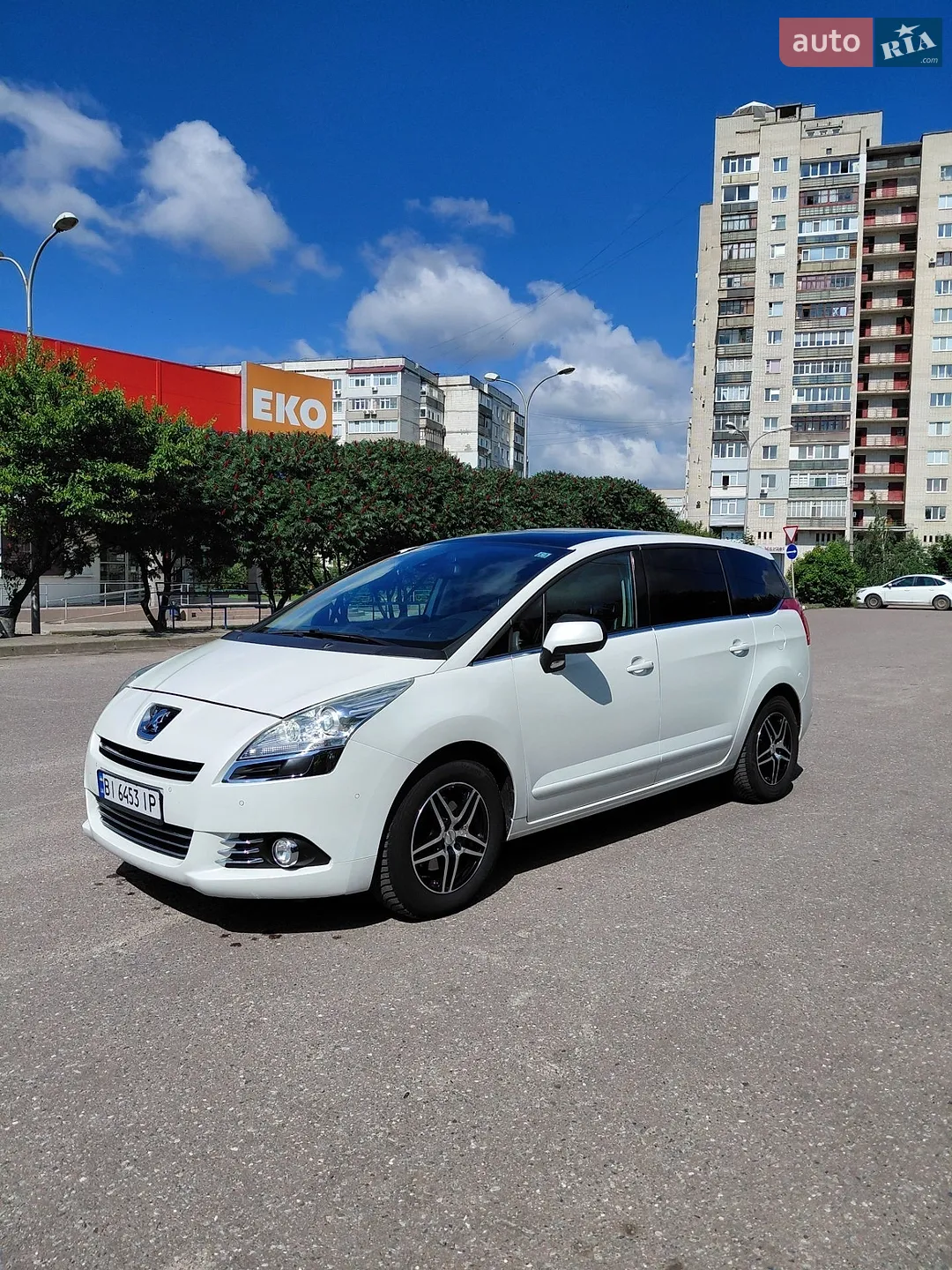 Peugeot 5008, 2011