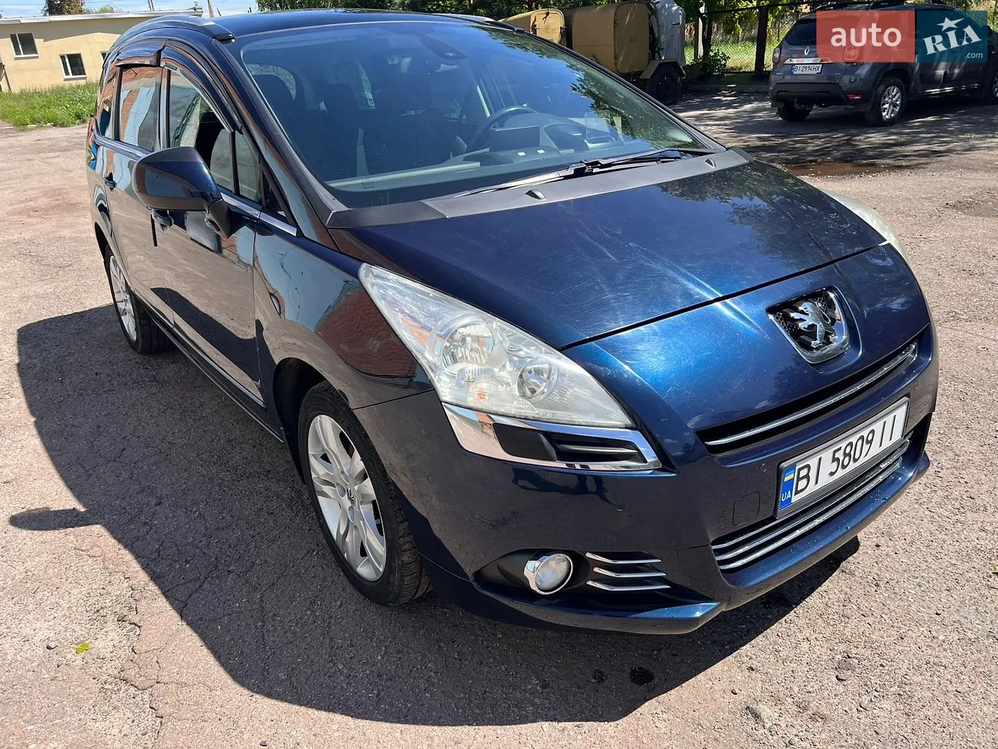 Peugeot 5008, 2011