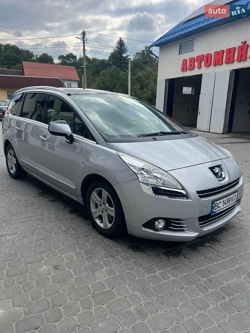 Peugeot 5008, 2010