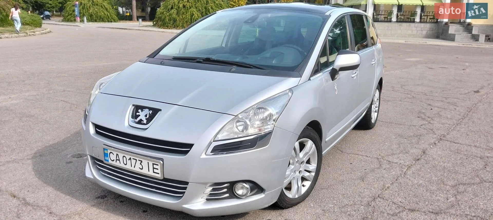 Peugeot 5008, 2011