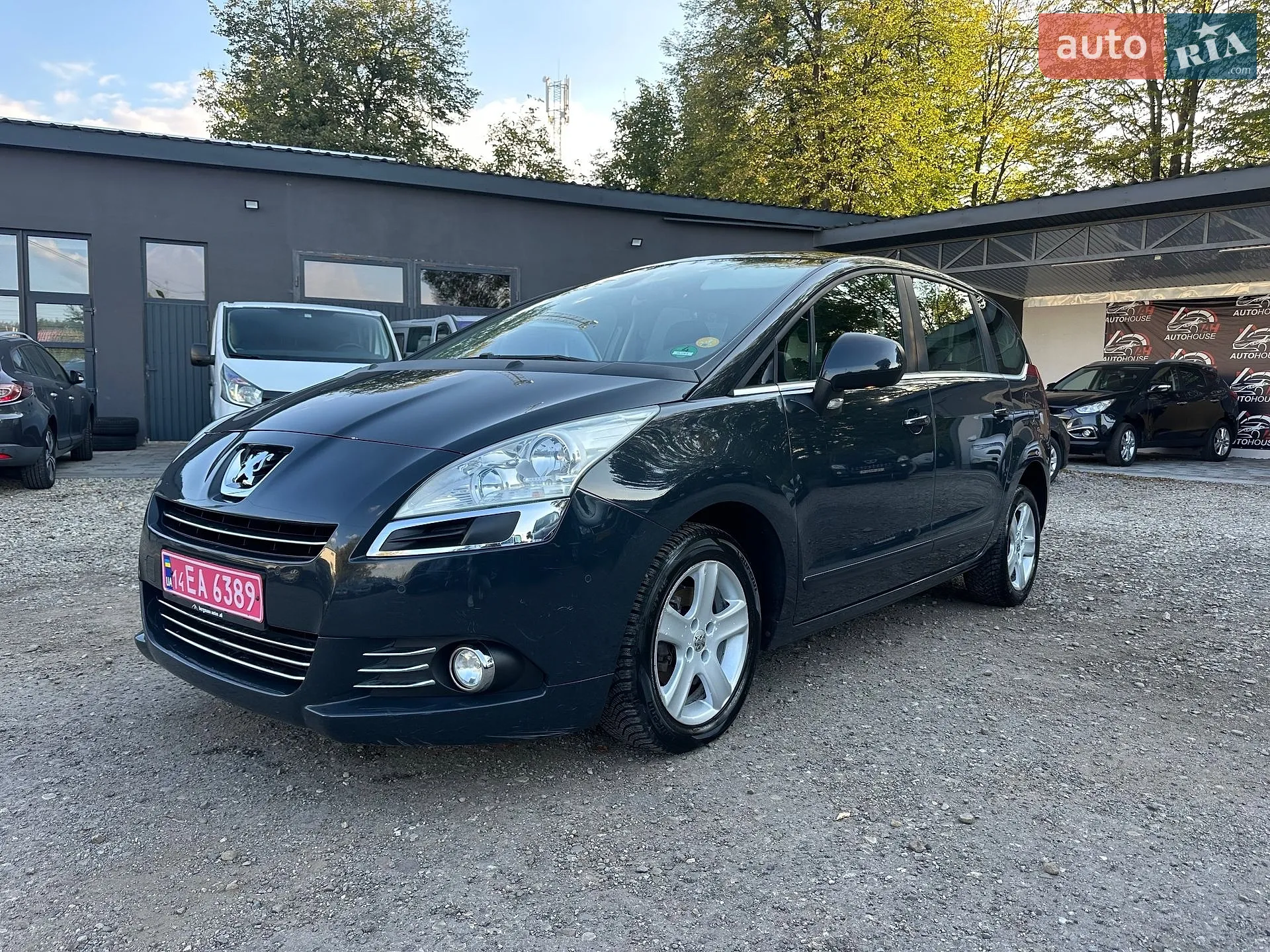 Peugeot 5008, 2010