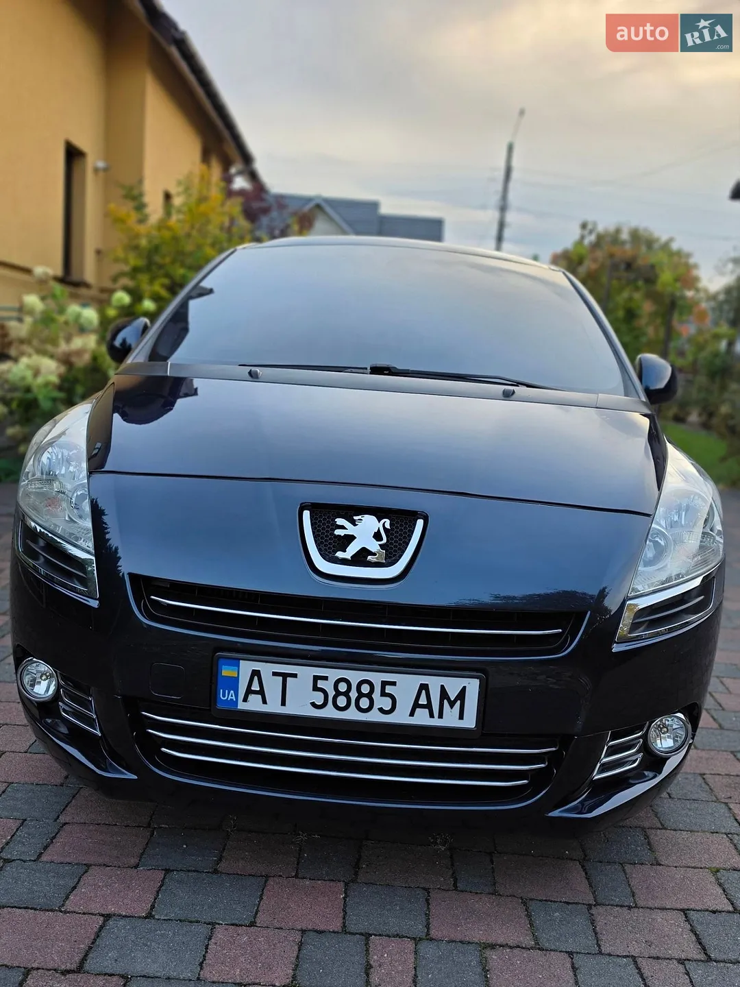 Peugeot 5008, 2010
