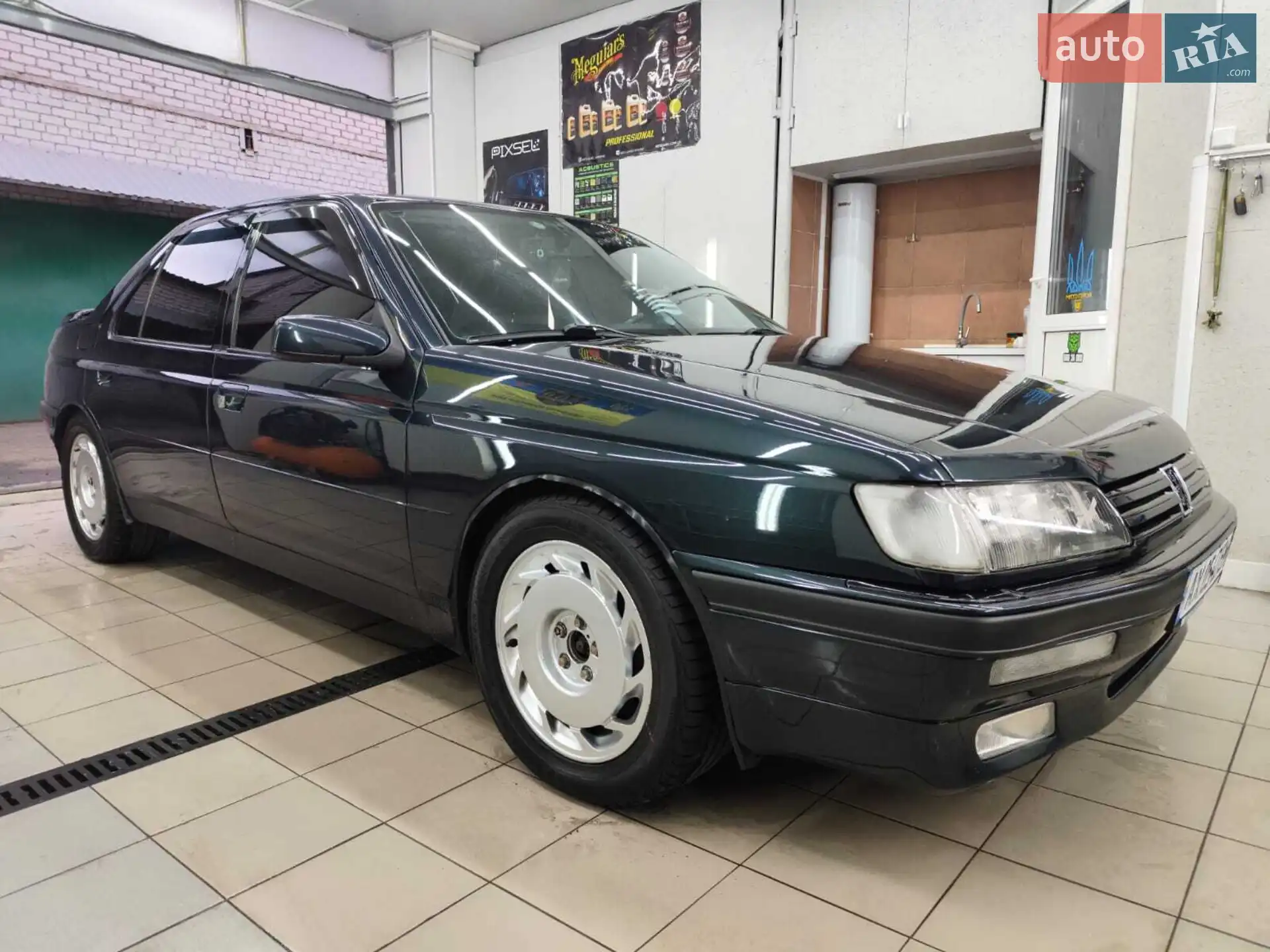 Peugeot 605, 1991