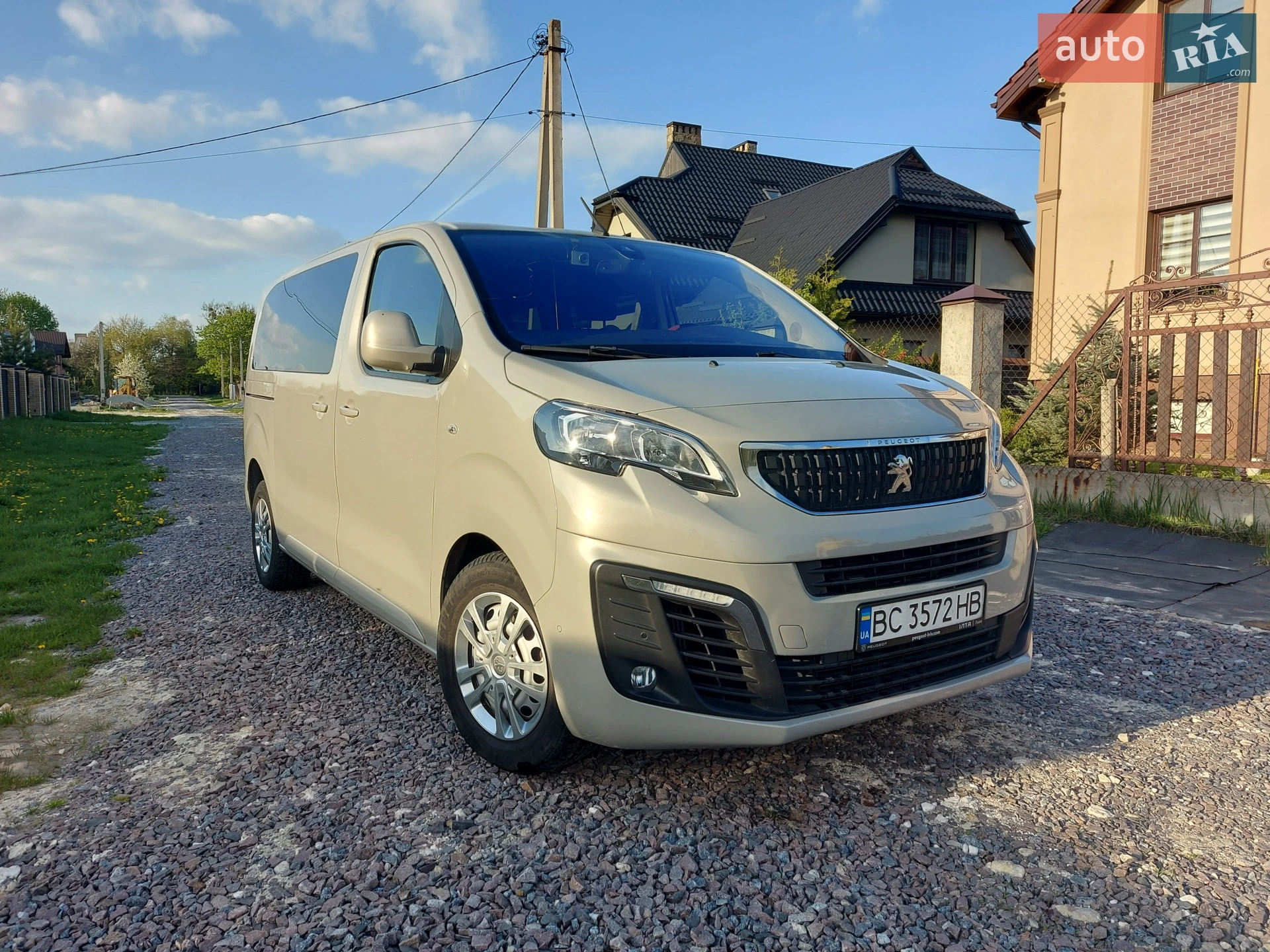 Peugeot Traveller, 2017