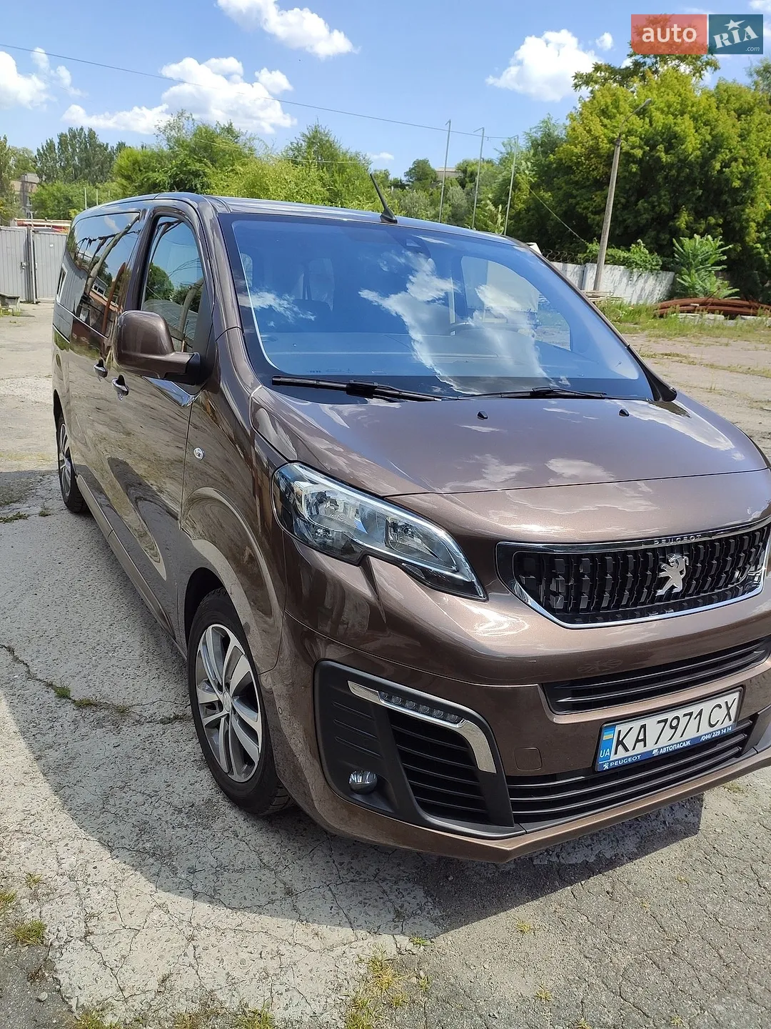 Peugeot Traveller, 2021