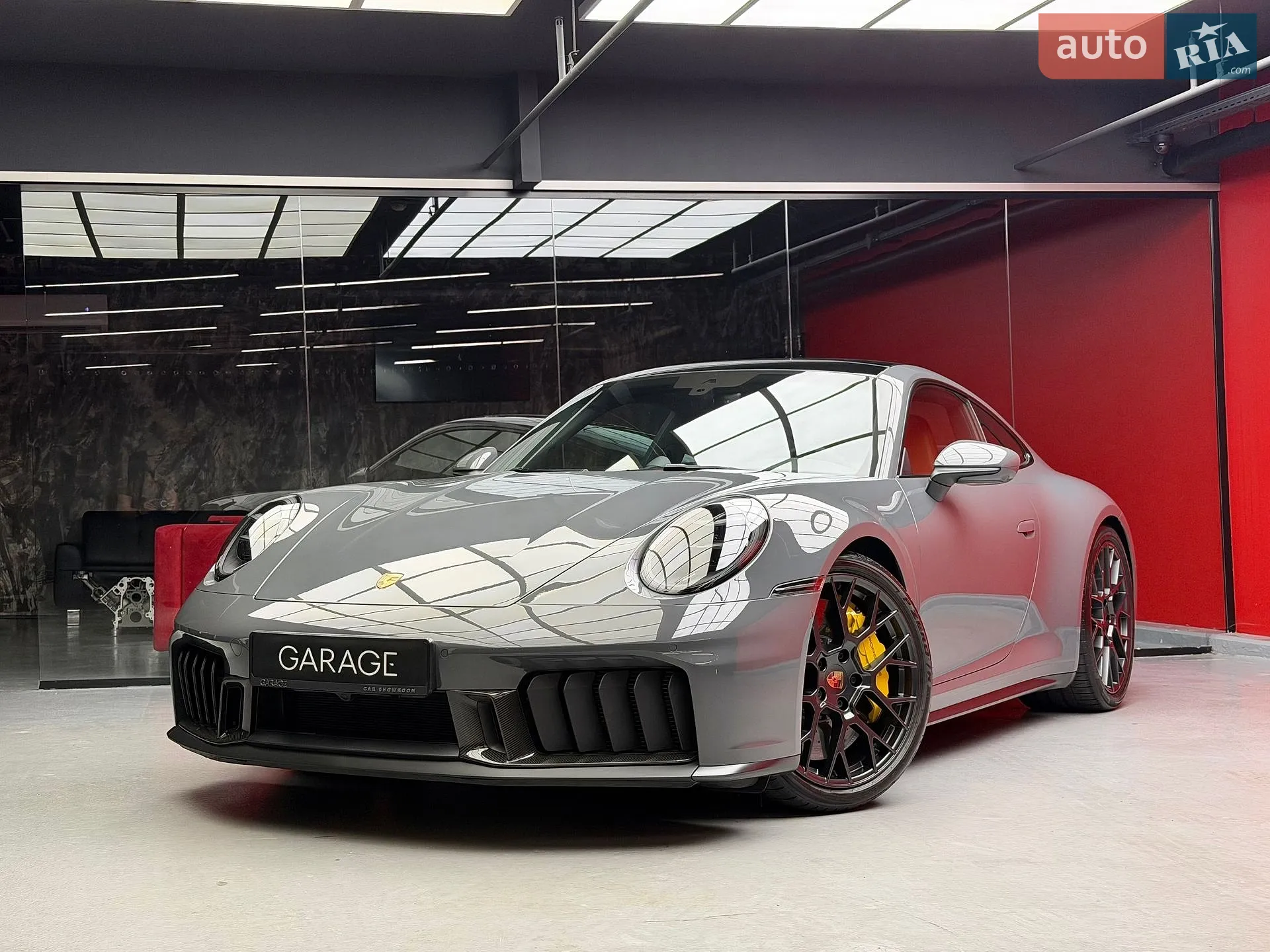 Porsche 911, 2025