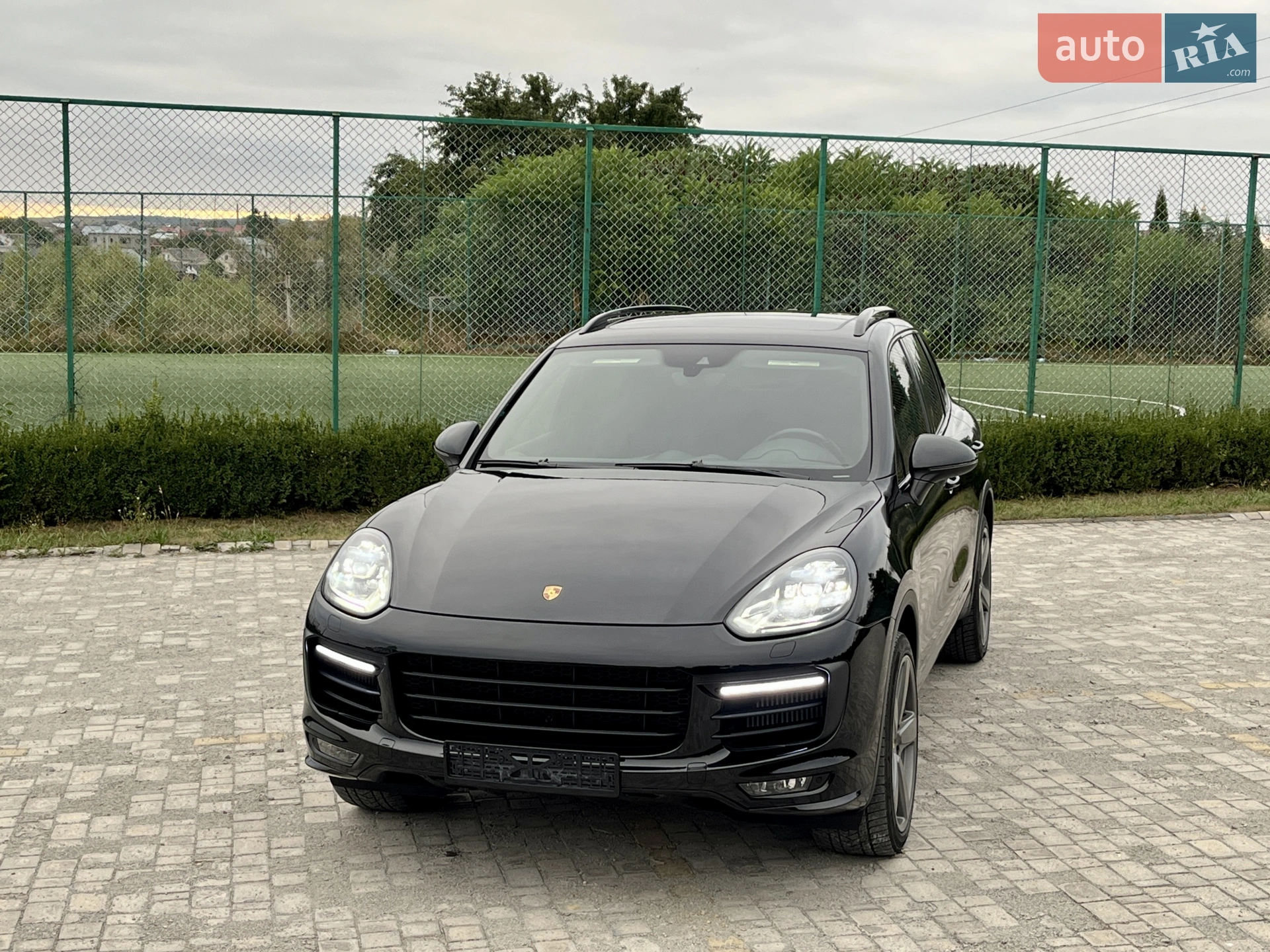 Porsche Cayenne 2015 — 1