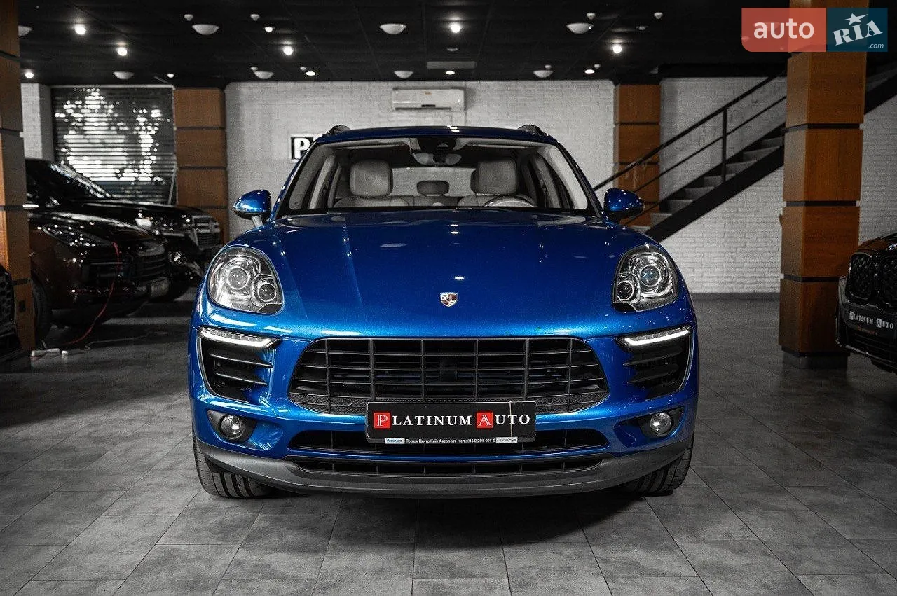 Porsche Macan, 2015