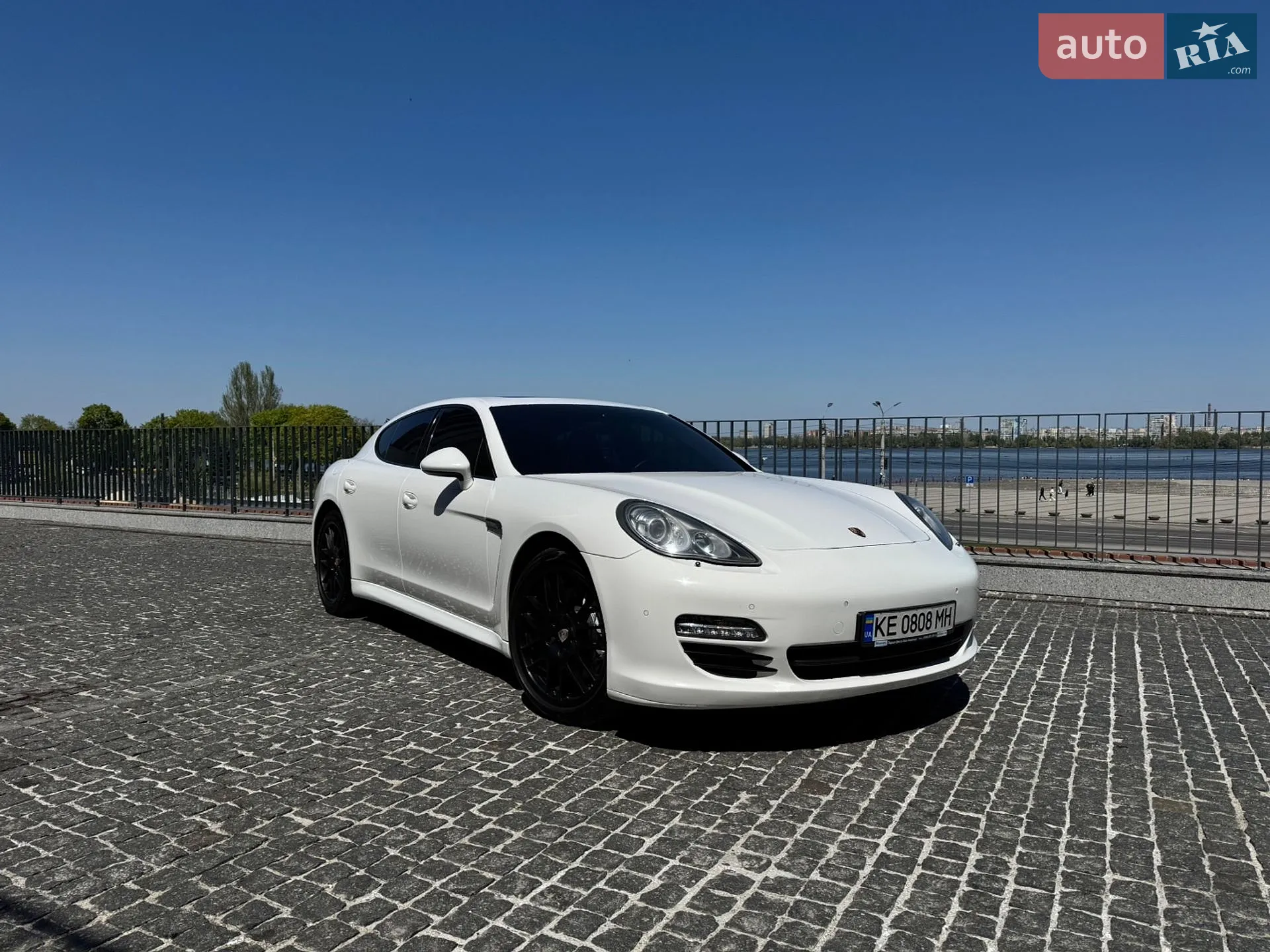 Porsche Panamera, 2010
