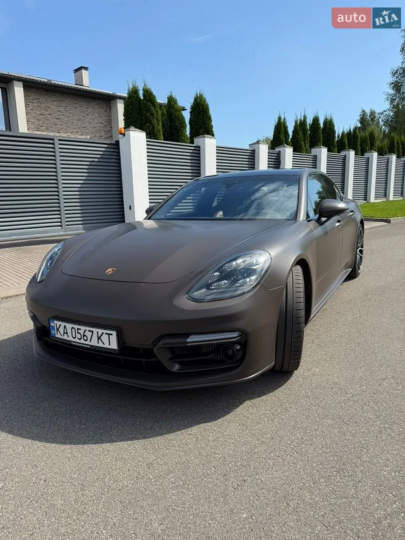 Porsche Panamera, 2023