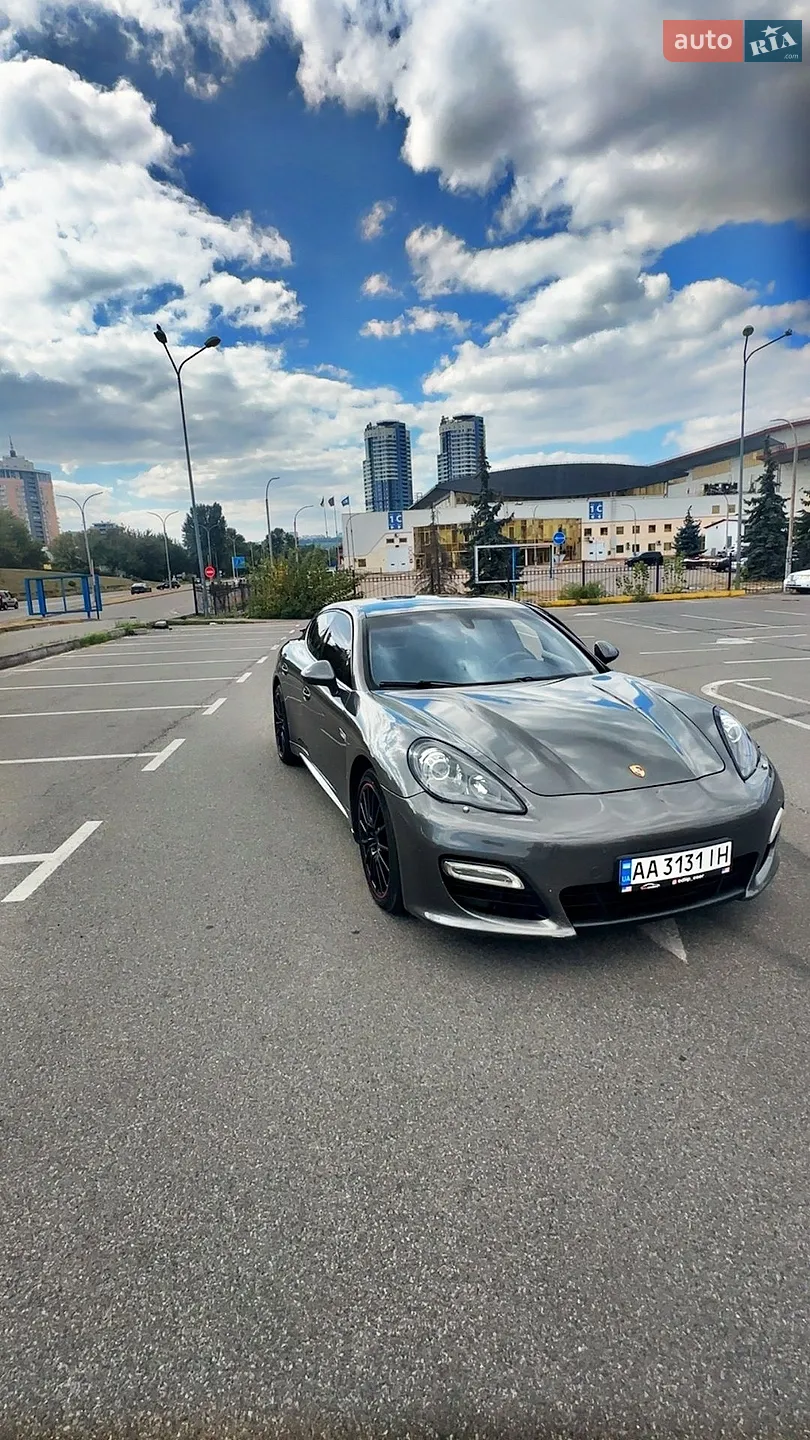Porsche Panamera, 2012