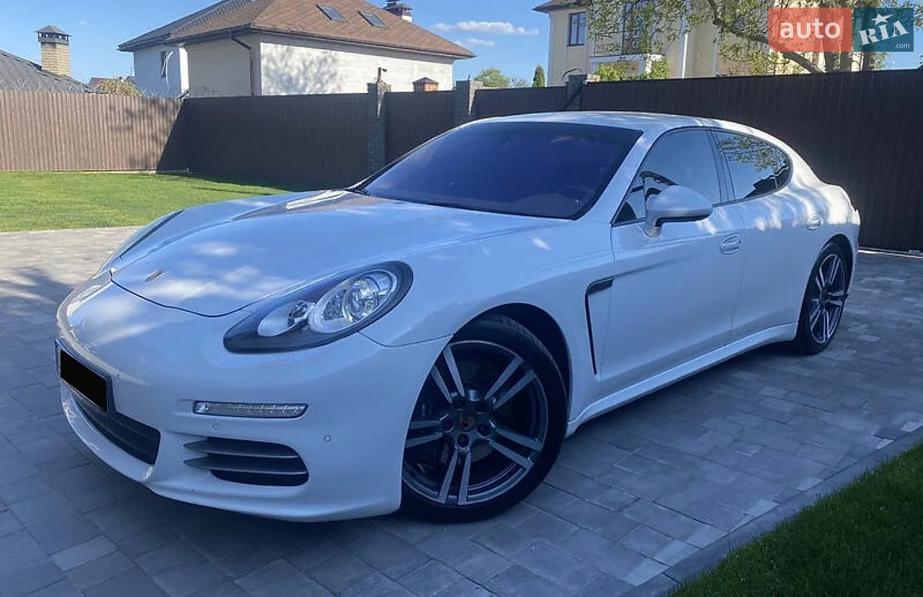 Porsche Panamera, 2013