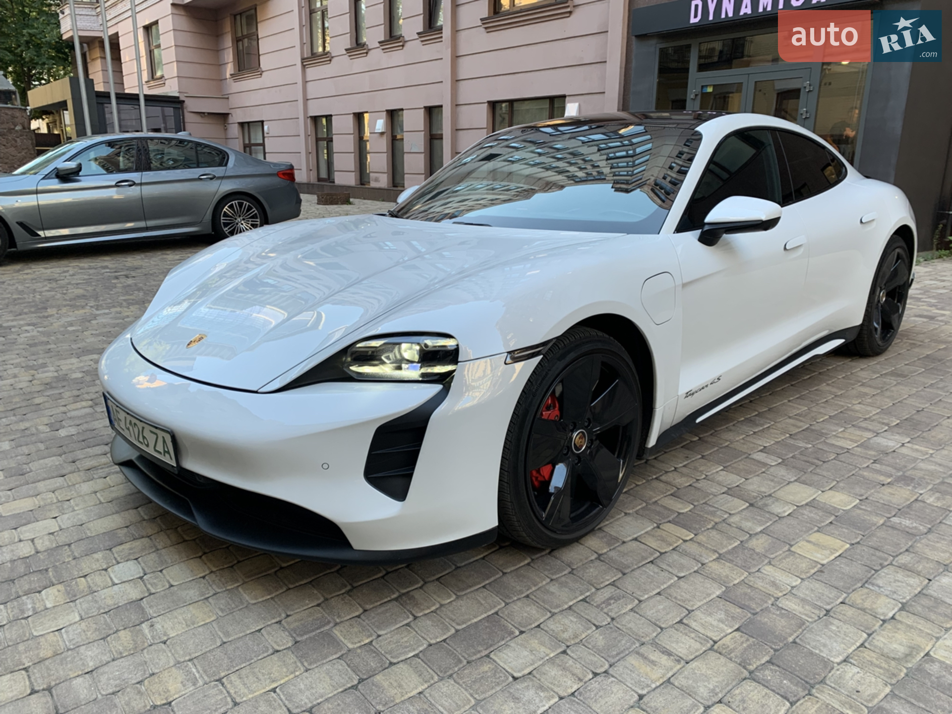 Porsche Taycan, 2021
